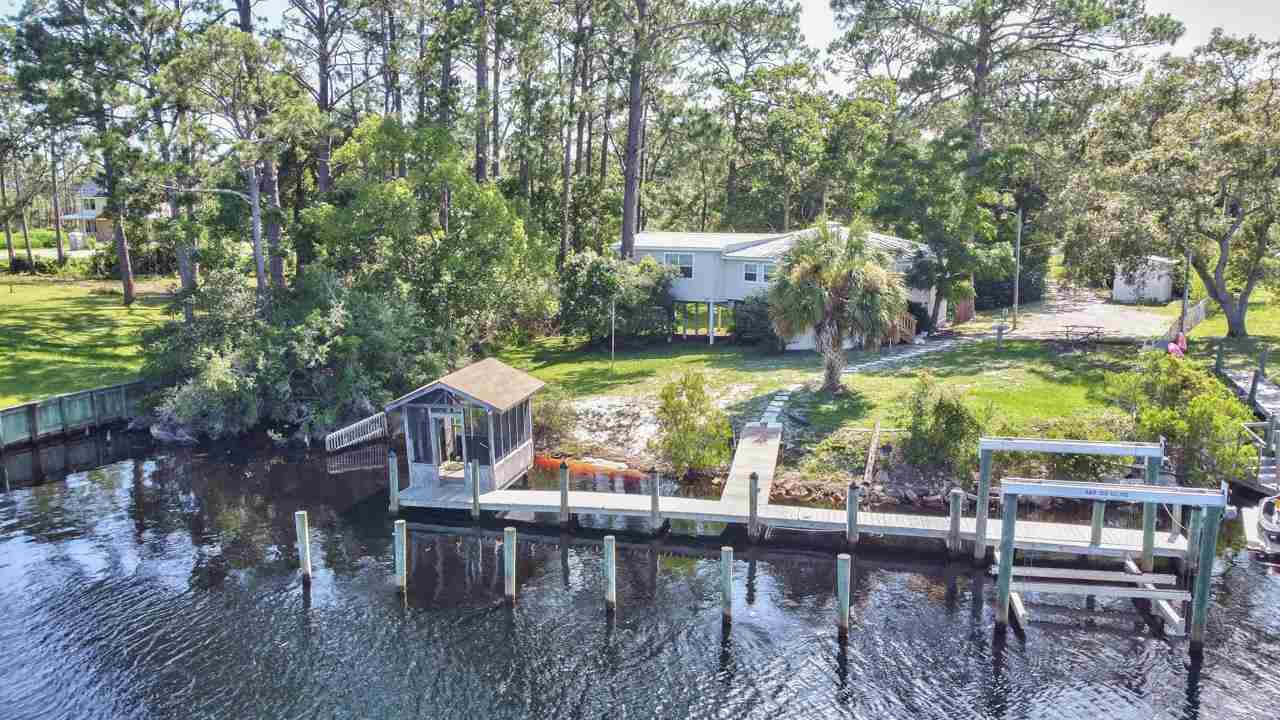 295 River Road, Carrabelle, Florida image 1