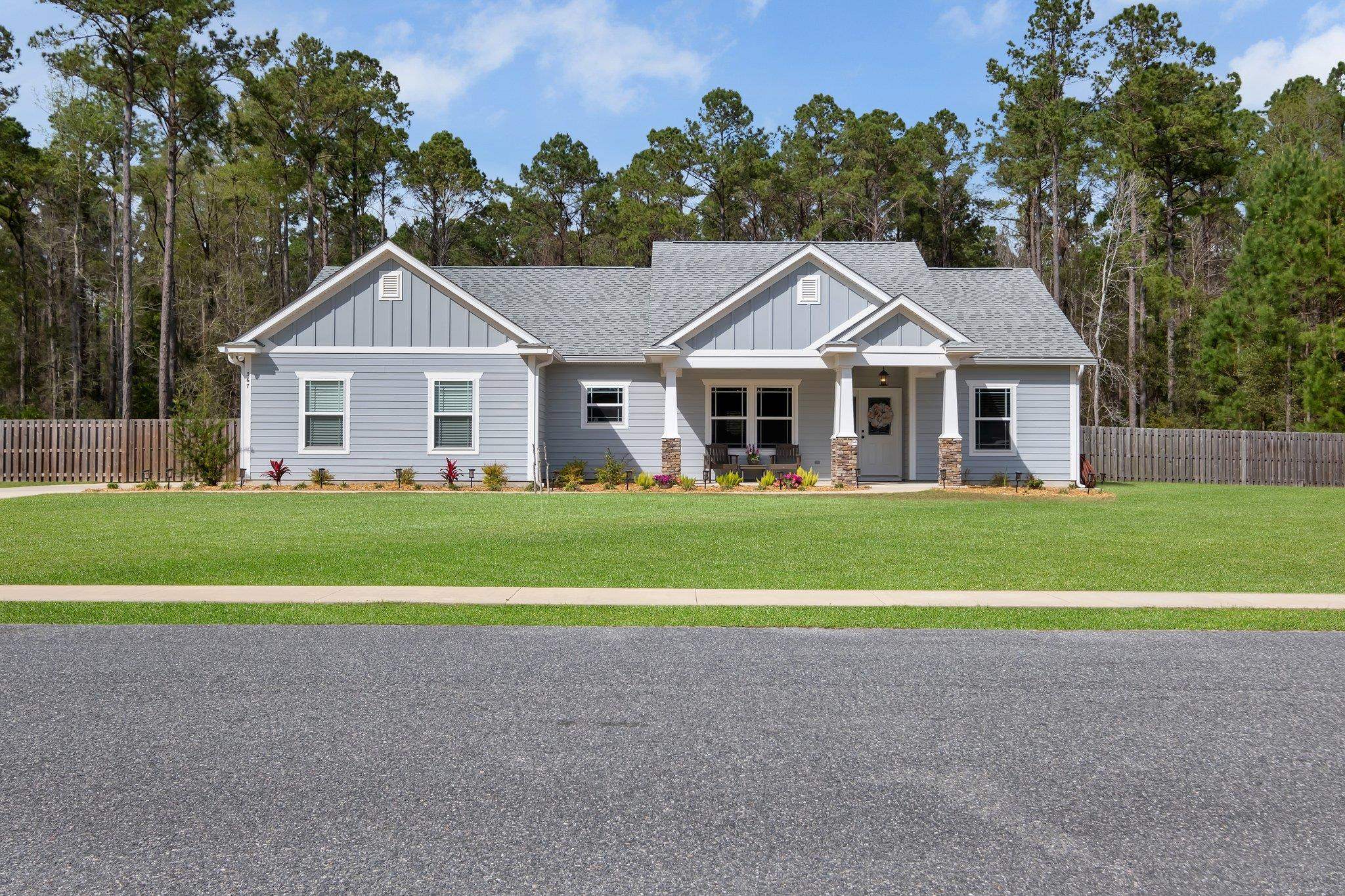 367 Parkside Circle, CRAWFORDVILLE, FL 