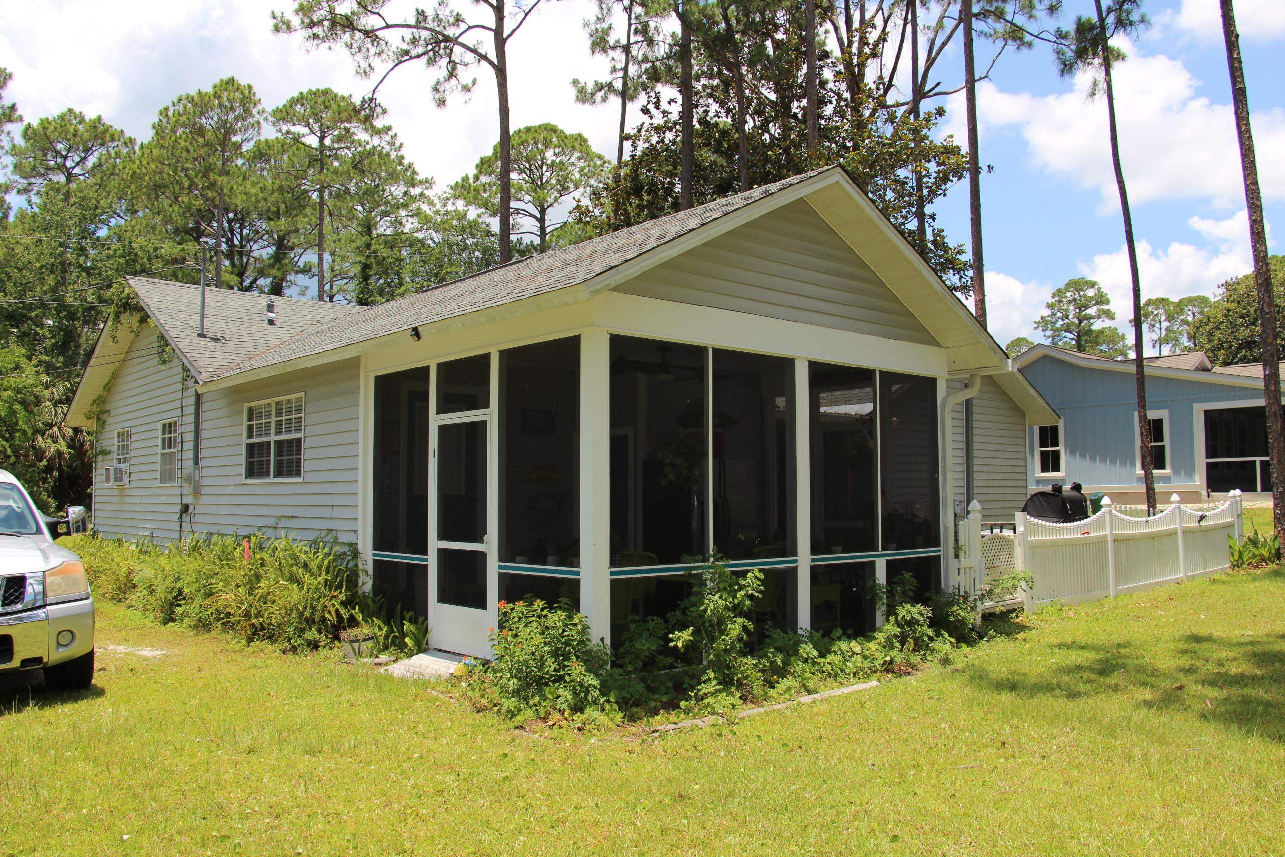 107 Infield Drive, CARRABELLE, Florida image 6