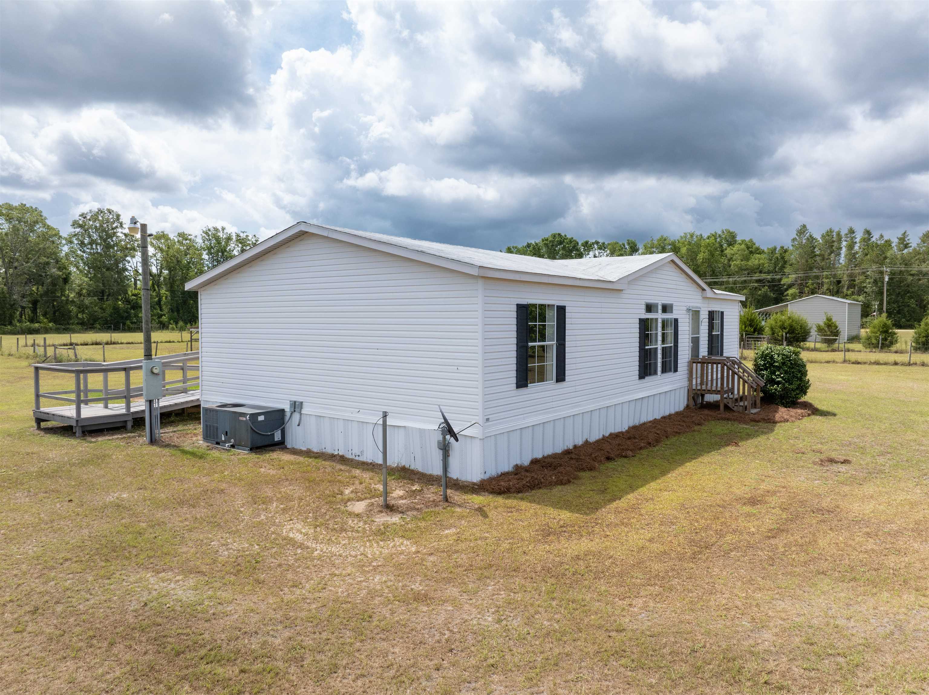 535 SE Baldwin Drive, LEE, Florida image 24