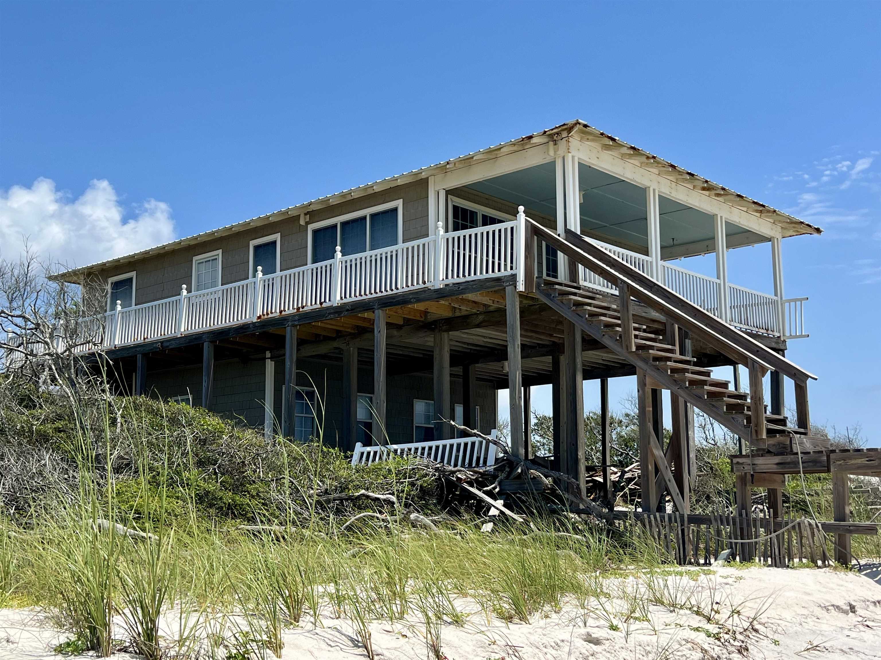 508 Gulf Shore Drive, CARRABELLE, Florida image 1