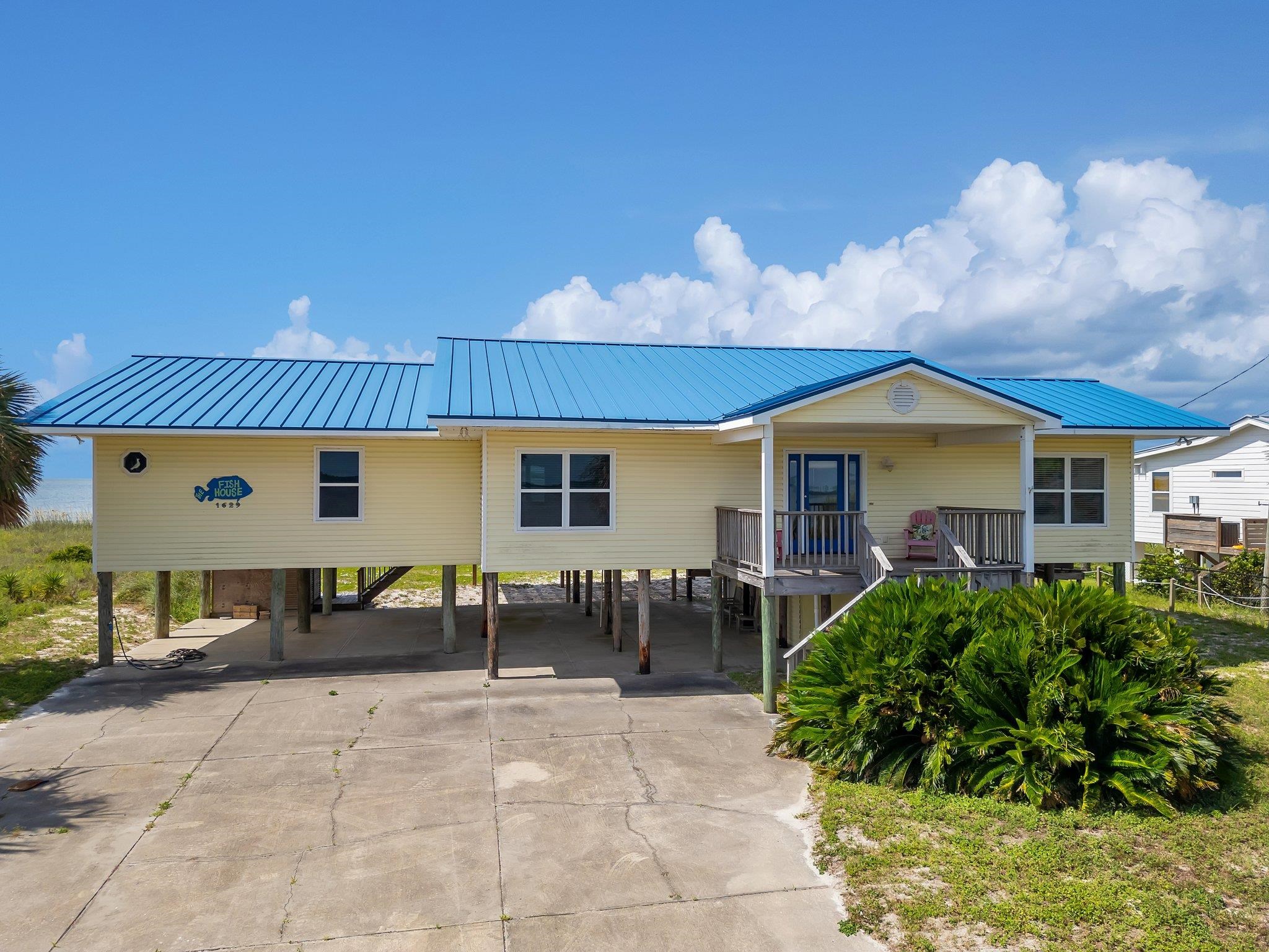 1629 Alligator Drive, ALLIGATOR POINT, Florida image 9