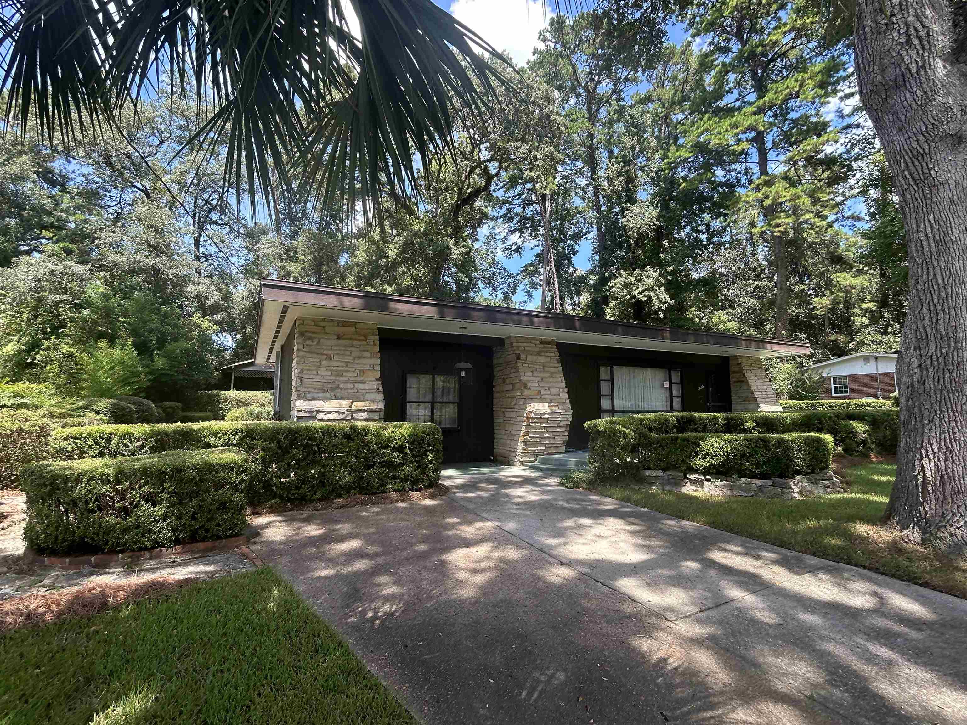 1826 Sunset Lane, TALLAHASSEE, Florida image 1